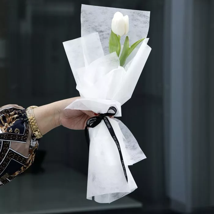 single_tulip_with_wrap_mix_2.jpg single tulip with wrap mix 2 jpg