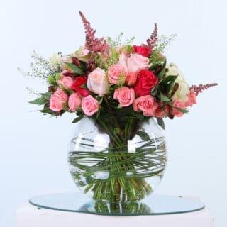 Ravishing Roses in Vase