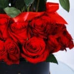 Signature Red Elegance Rose Box 4 04