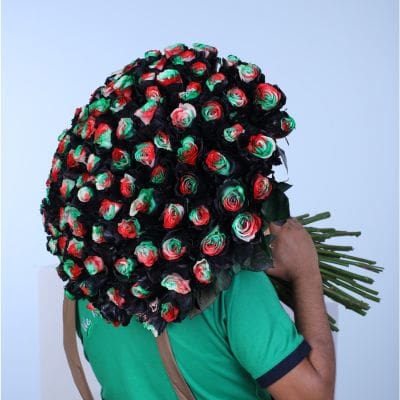UAE02 100 stems of rose bouquet in UAE flag colour