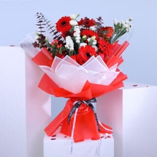 Pretty Red Queen Bouquet