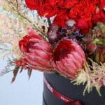 Passionate Red Romance Round Box 4 04