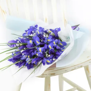 LavishLavenderIrisBouquet2 2000x
