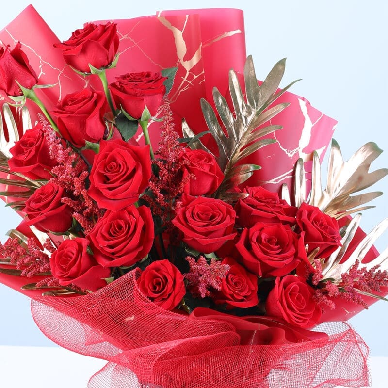 Golden Romance Red Roses_02 Golden Romance Red Roses 02