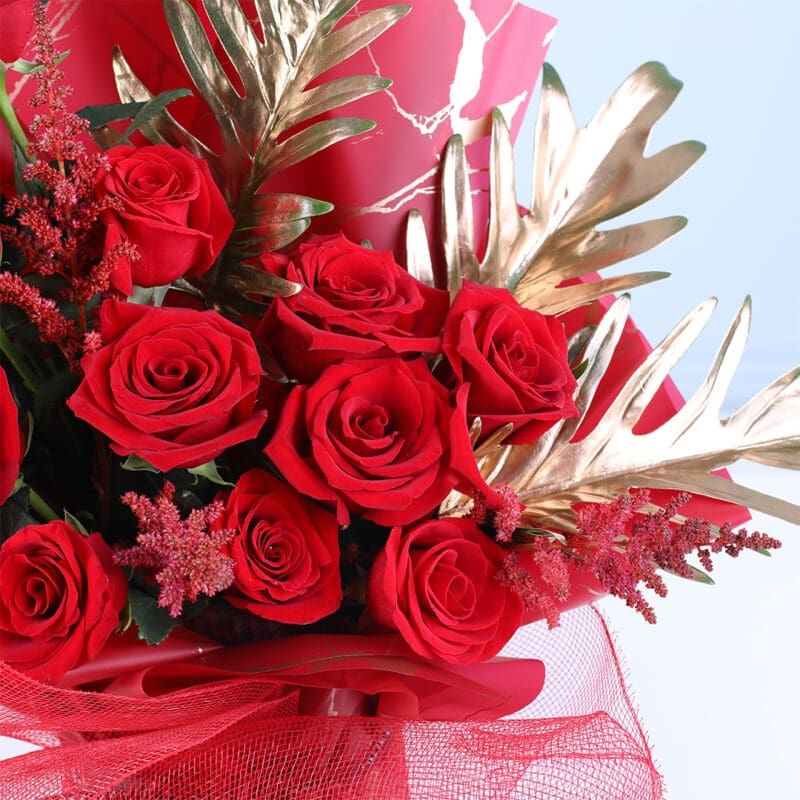 Golden Romance Red Roses_03 Golden Romance Red Roses 03