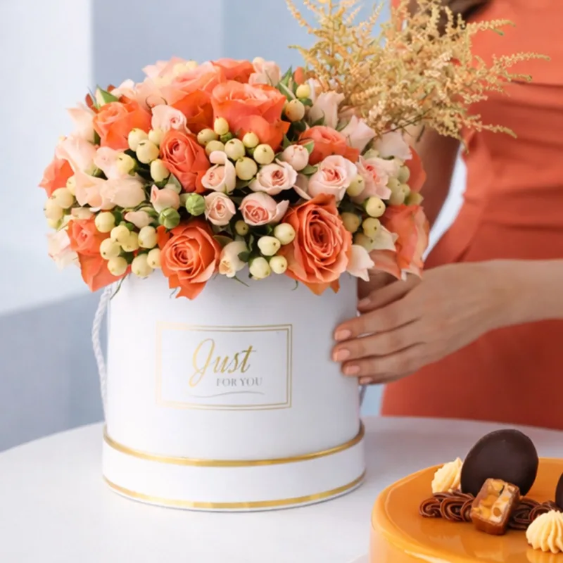 snickers-cake-rose-flower-box_02 snickers cake rose flower box 02