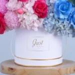 Tiny Miracle Floral Hat Box 4 luxury-mixed-flower-hat-box_04