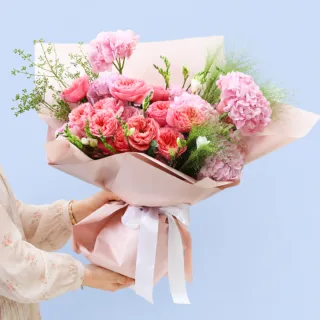 Pink Expression Rose Luxe Bouquet featuring fresh Pink Expression roses, white freesia, pink hydrangeas, panicum, and berry stems hand-tied in premium floral wrapping for gifting and special occasions.