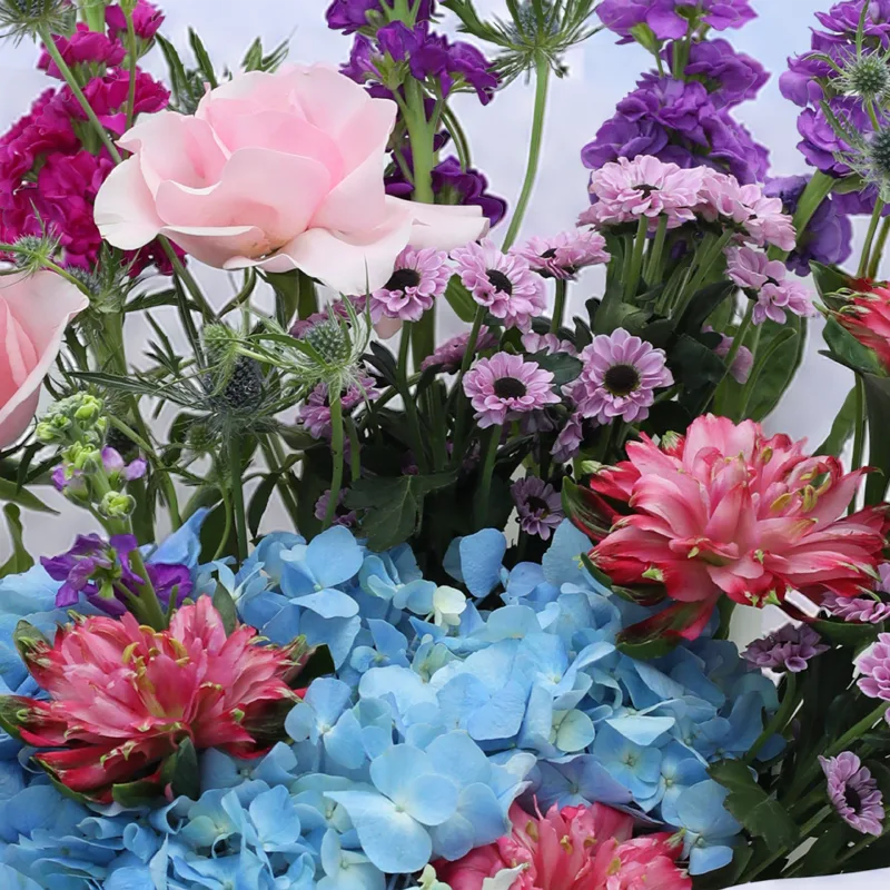 radiant-mixed-bloom-bouquet_04 radiant mixed bloom bouquet 04