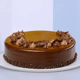 1kg Rich Choco Fudge Cake | EL with a deep chocolate base, creamy butter, and smooth fudge icing for special celebrations.