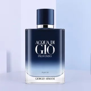 Armani Acqua Di Gio Profondo Parfum For Men 100ML aromatic aquatic fragrance with sea notes, green mandarin, mimosa, and patchouli, suitable for everyday occasions.
