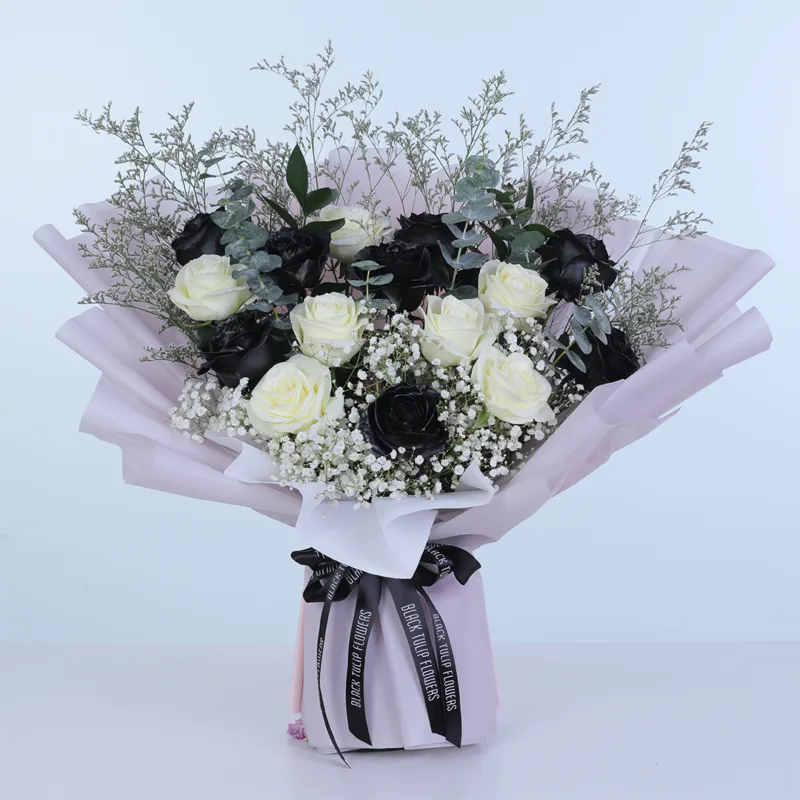 black-white-rose-luxe-bouquet_02 black white rose luxe bouquet 02