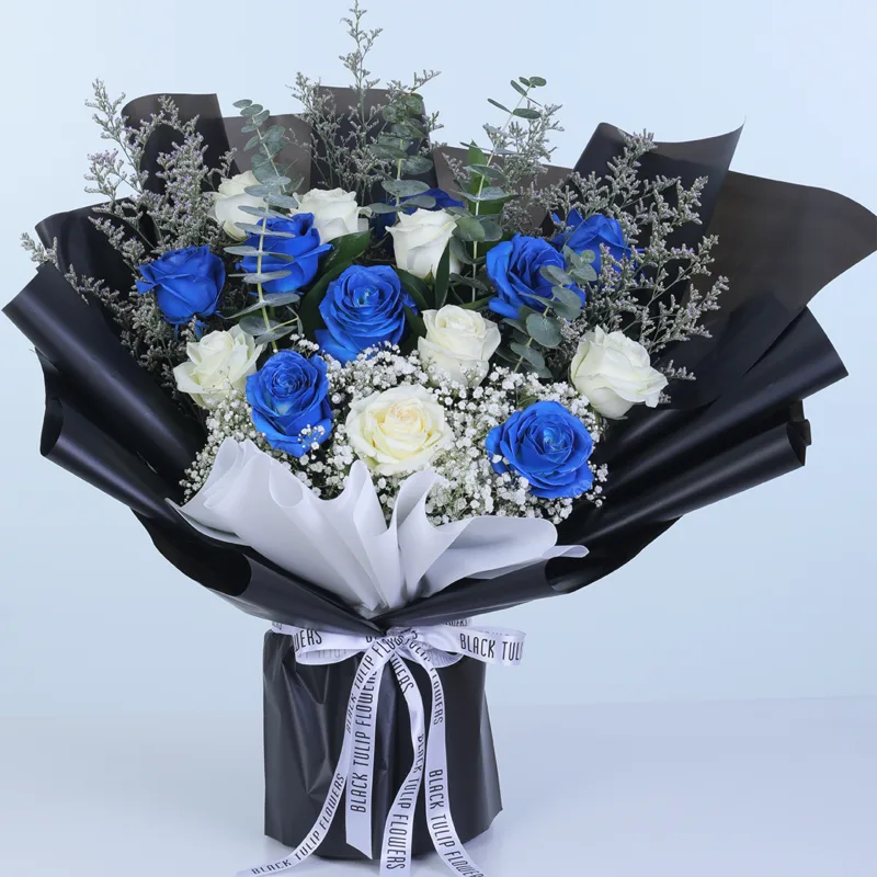 blue-white-rose-royalty-bouquet_02 blue white rose royalty bouquet 02