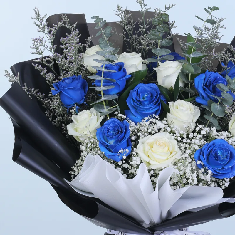 blue-white-rose-royalty-bouquet_05 blue white rose royalty bouquet 05