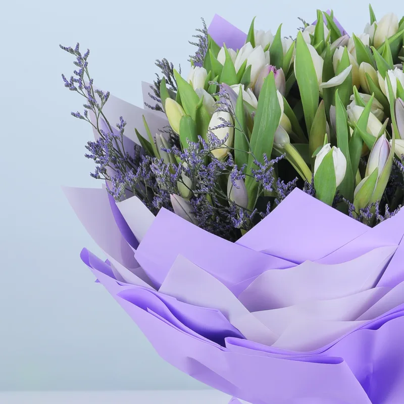 purple-white-tulip-elegance-bouquet_03 purple white tulip elegance bouquet 03